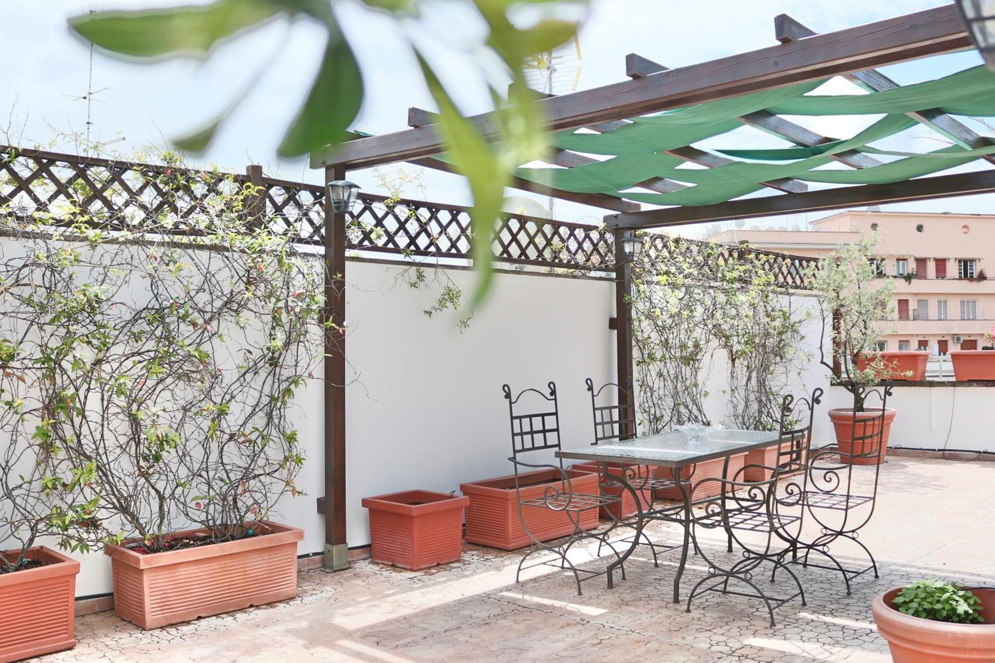 Apartment Penthouse In Centro A Rom