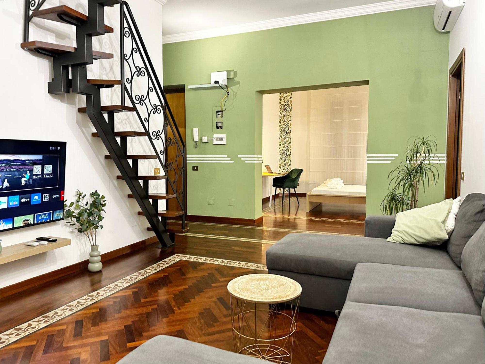 Apartment Penthouse In Centro A Rom